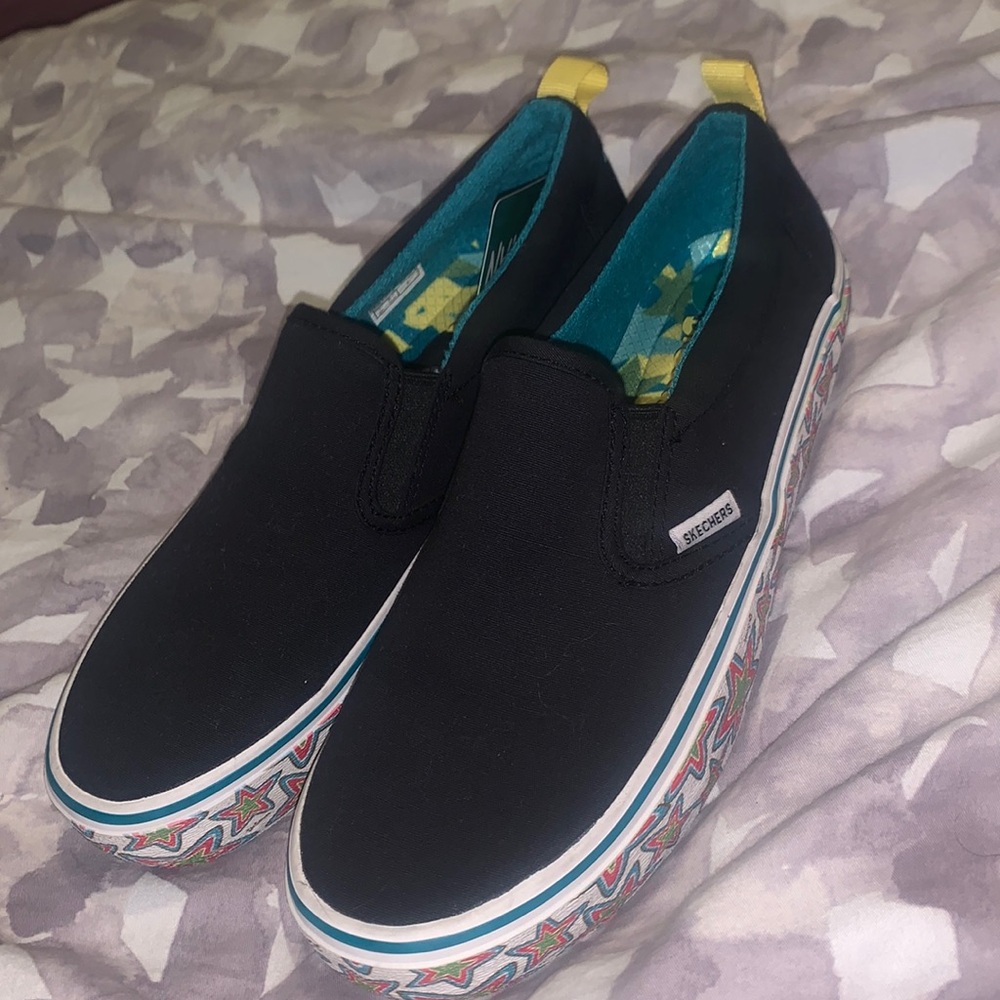 Sketchers X Dr Seuss Limited edition Shoes Size 8